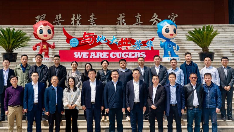 光伏发电系统安装报价对比：揭秘影响因素与选型策略